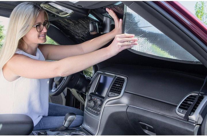 Actual product image WeatherTech Porsche Cayenne (E3) (2018-2024) Car sunroof