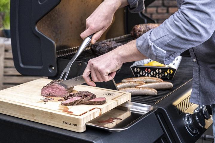 Actual product image Zwilling BBQ+ cutting board