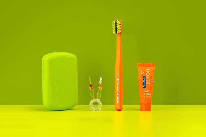 Actual product image Curaprox Travel Set Ortho green (Soft, 1 x)
