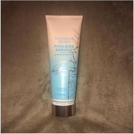 Image du produit Victoria's Secret Poolside Service BODY LOTION 236ml (Lotion pour le corps, 236 ml)