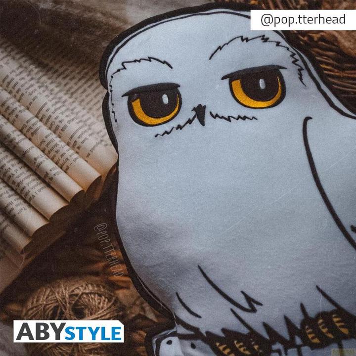 Actual product image - Cushion - Hedwig (32 x 39 cm)