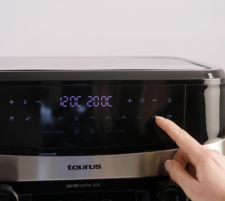 Actual product image Taurus Air Fryer DUAL (CH plug)