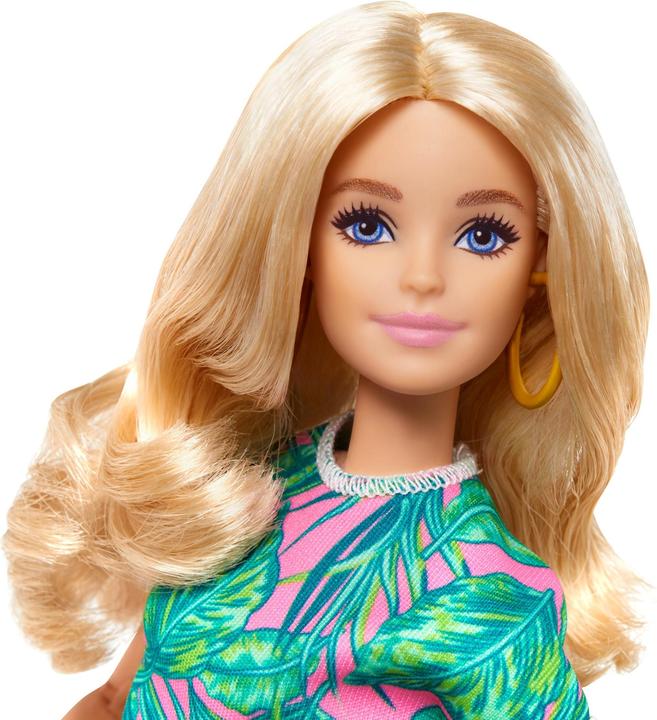 Actual product image Barbie Doll and Accessory #165