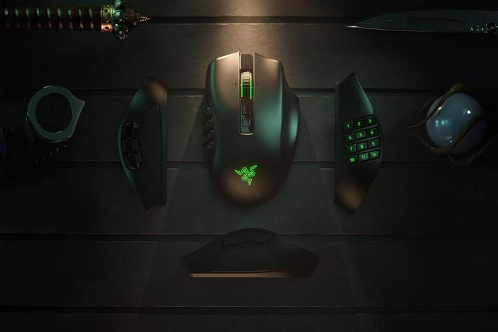Actual product image Razer Naga Pro (Wireless)