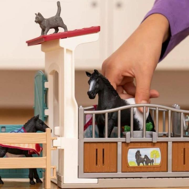 Actual product image Schleich Horse box with mare and foal