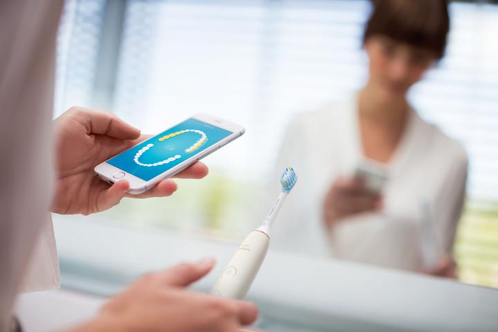 Actual product image Philips Sonicare HX9901/63 Sonicare Diamondclean Smart 9100 Electric Sonic Toothbrush, App, Rose Gold (Sonic toothbrush)