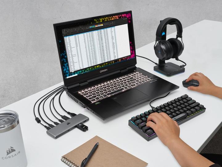 Actual product image Corsair USB 100 (USB-C, 4 Ports)