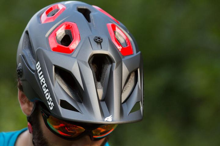 Actual product image Bluegrass Bicycle Golden Eyes MTB Helmet (58 - 63 cm)