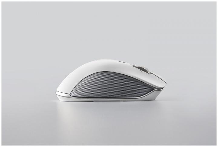 Actual product image Razer Pro Click (Wireless, Cable)