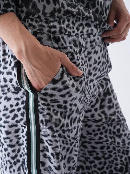 Actual product image Comma Marlenehose (40)