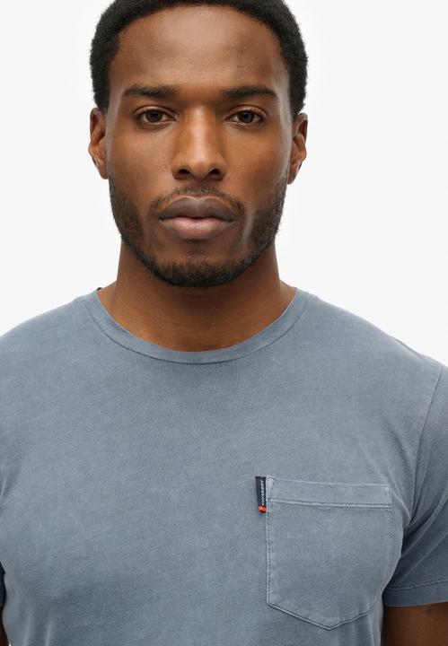 Actual product image Superdry Classic Essential Pocket Tee (M)