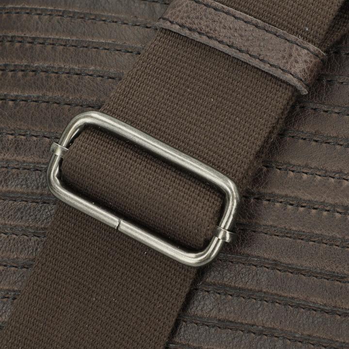 Produktbild FredsBruder Layer Umhängetasche Leder 38 cm