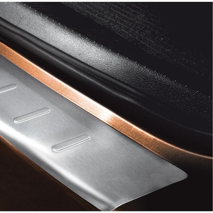 Produktbild ProPlus Edelstahl Ladekantenschutz für VW Touran ab 2010 bis 2015 (Heck)