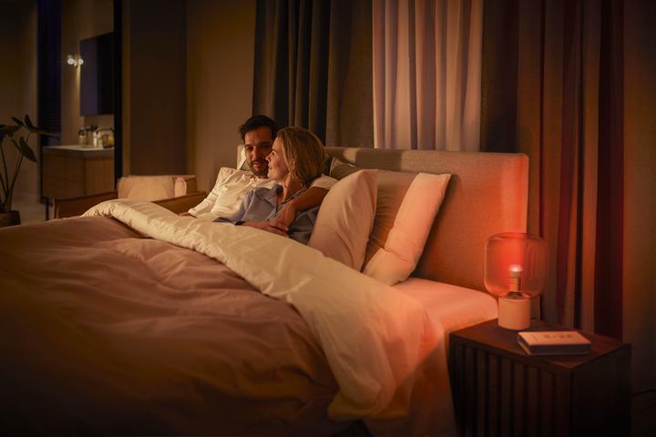 Produktbild Philips Hue White & Color Ambiance Luster (E14, 18360000 W, 470 lm, 1 x, F)