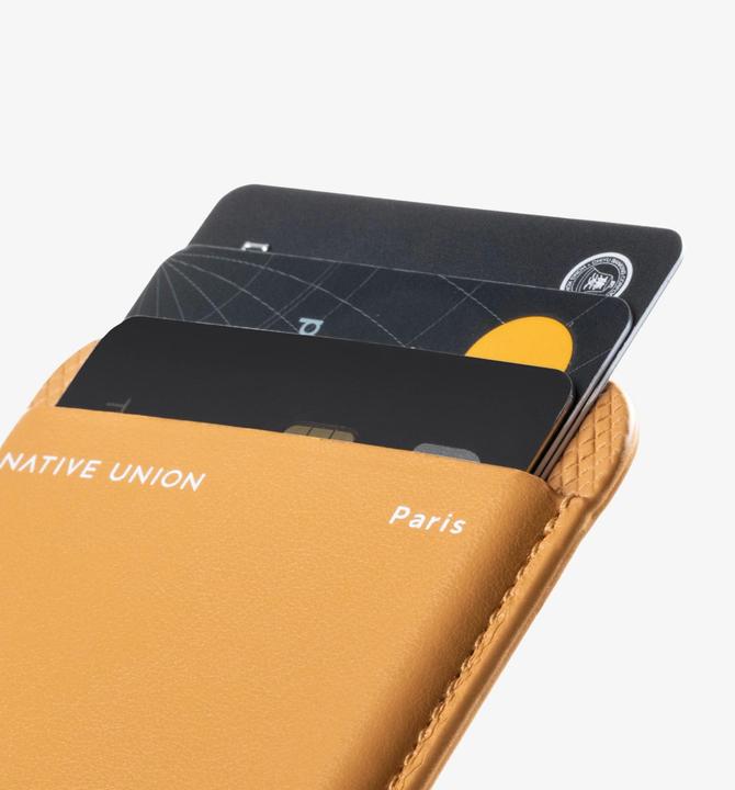 Immagine prodotto Native Union giallo dorato (Apple iPhone 15, Apple iPhone 15 Plus, Apple iPhone 15 Pro Max, Apple iPhone 15 Pro)