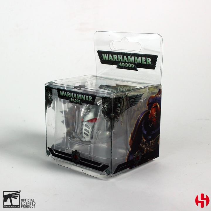 Actual product image Semic Warhammer 40K - Primaris Metallhelm