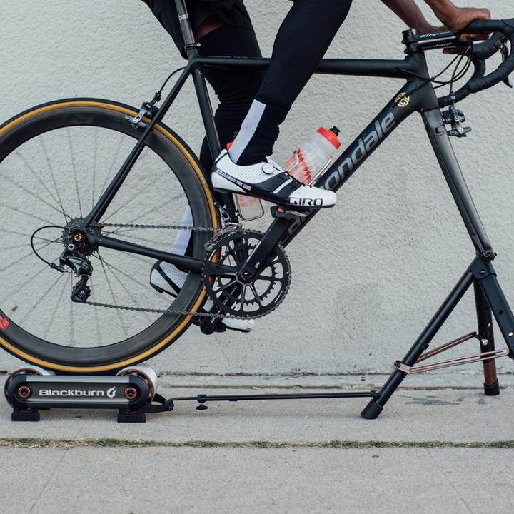 Produktbild Blackburn Raceday Fluid Trainer