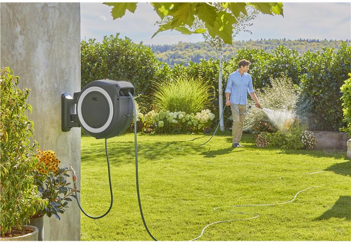 Actual product image Gardena Cordless wall-mounted hose box PowerRoll XL 18V set white 35 m (35 m)