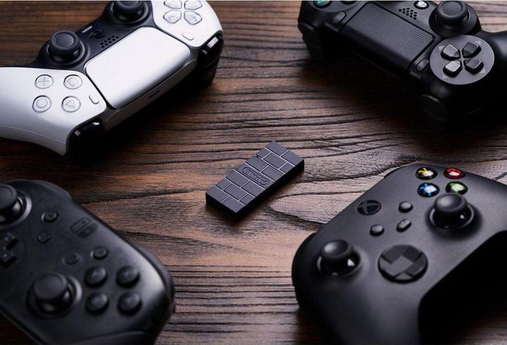 Actual product image 8bitdo USB Wireless Adapter 2 (Switch 2)