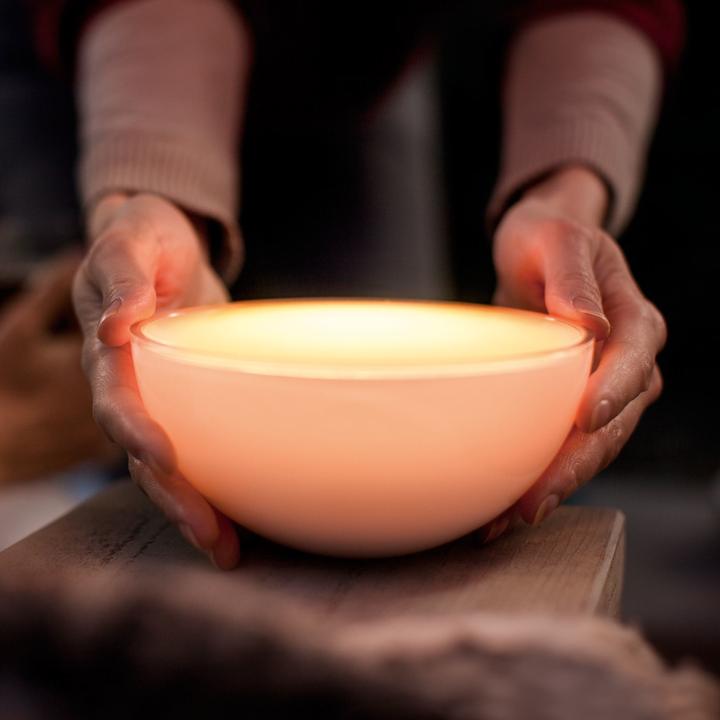 Actual product image Philips Hue Go Base BT (520 lm)