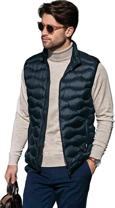 Actual product image Vermont Versatile Down Gilet (4XL)