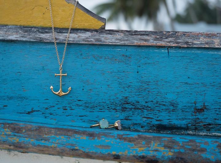 Actual product image Miaki Large anchor (Silver)