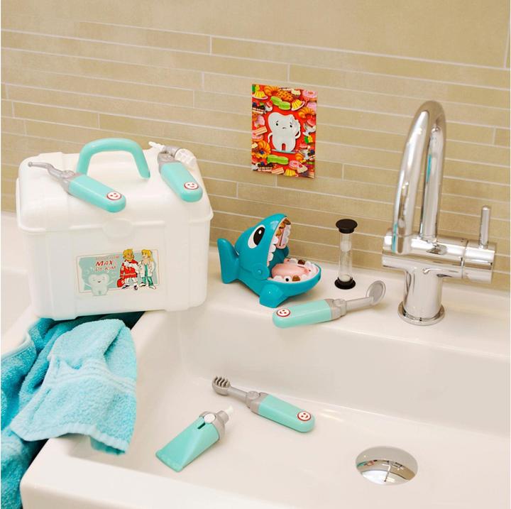 Actual product image Theo Klein Dentist's case