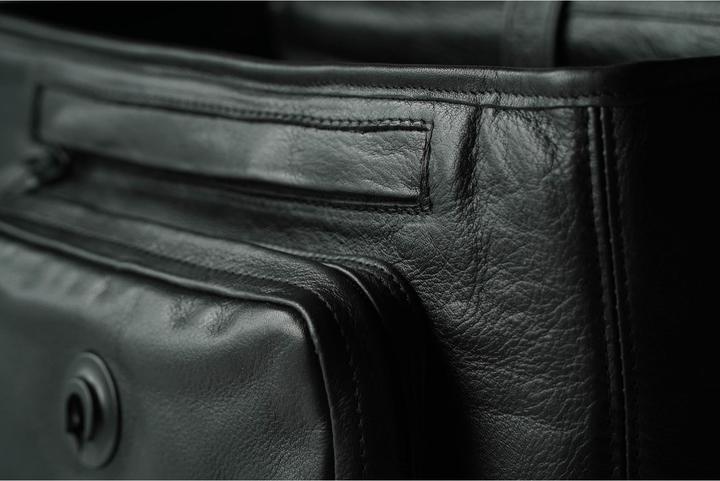Actual product image Compagnon The medium messenger (Camera shoulder bag)