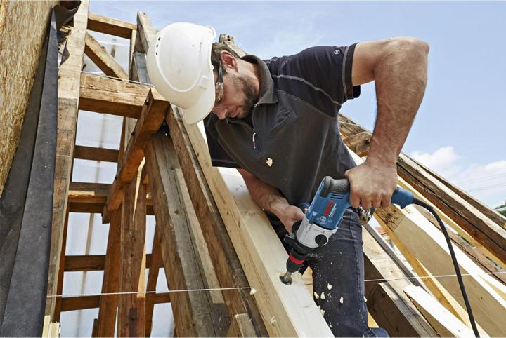 Image du produit Bosch Professional Perceuse GBM 13-2 RE : mandrin à serrage rapide, poignée supplémentaire (Fonctionnement sur secteur)