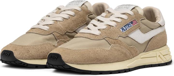 Actual product image Autry Sneakers Beige (37)